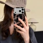 Black Gold iPhone 17 Pro Max Phone Case - Image 3